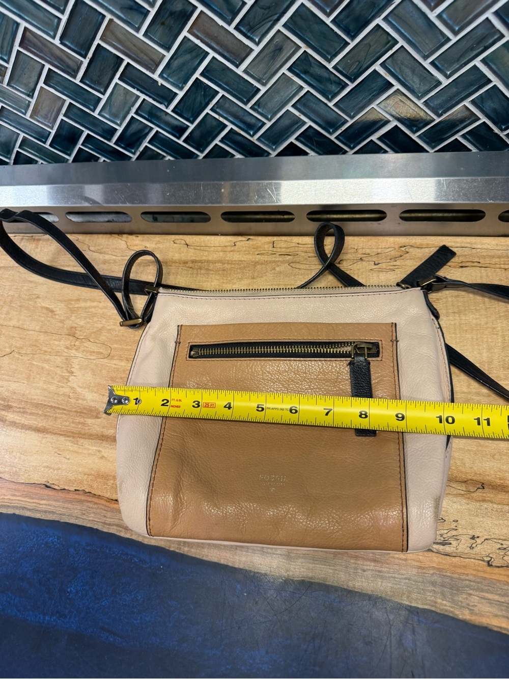 Fossil Two-Tone Tan and Cream Leather Crossbody with Black Strap - Picture 8 of 9